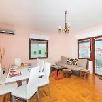 Lejlighed Two-bedroom In Okrug Gornji Trogir